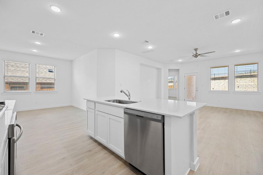Kitchen in the Oak home plan by Trophy Signature Homes – REPRESENTATIVE PHOTO Kitchen in the Oak home plan by Trophy Signature Homes – REPRESENTATIVE PHOTO