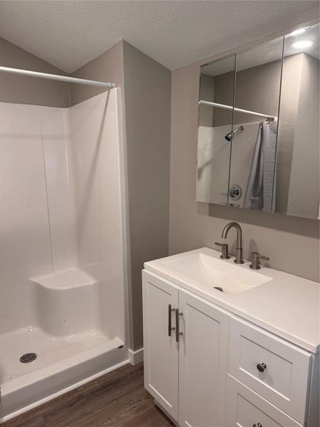 Furnished interior view inside a new home in , Bedias (Image 4).