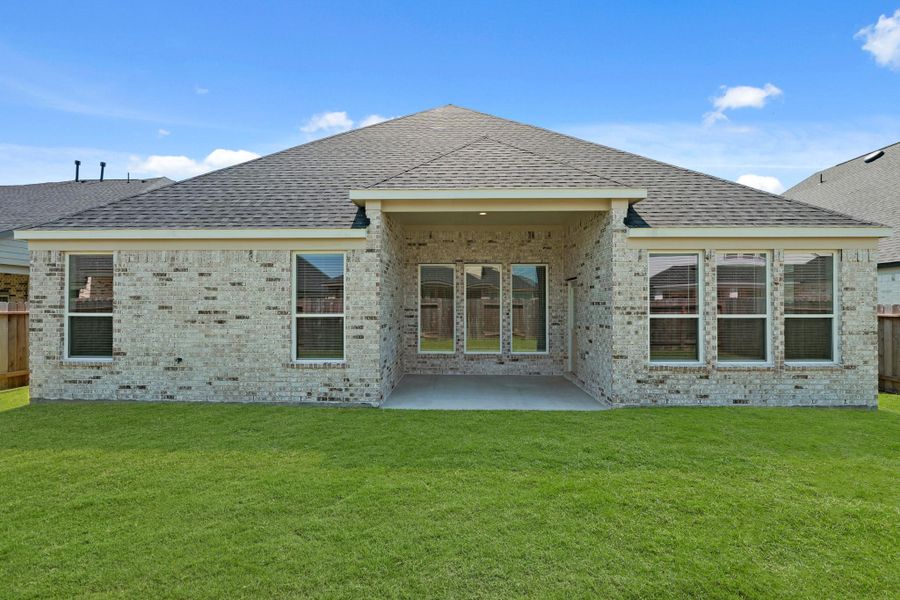 Front exterior of a new home in Briarwood Crossing, Rosenberg, TX, highlighting curb appeal (Image 25).