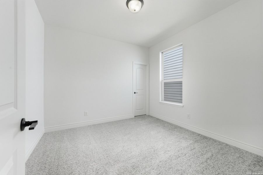 Spacious, unfurnished interior of a new home in Horizon Ridge, San Antonio (Image 18).