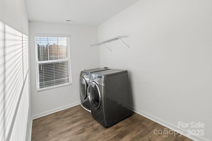 Furnished interior view inside a new home in , Lancaster (Image 7).