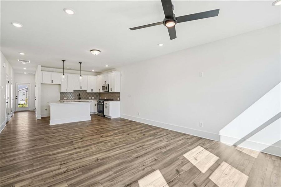 Spacious, unfurnished interior of a new home in Park Vue, Atlanta (Image 15).