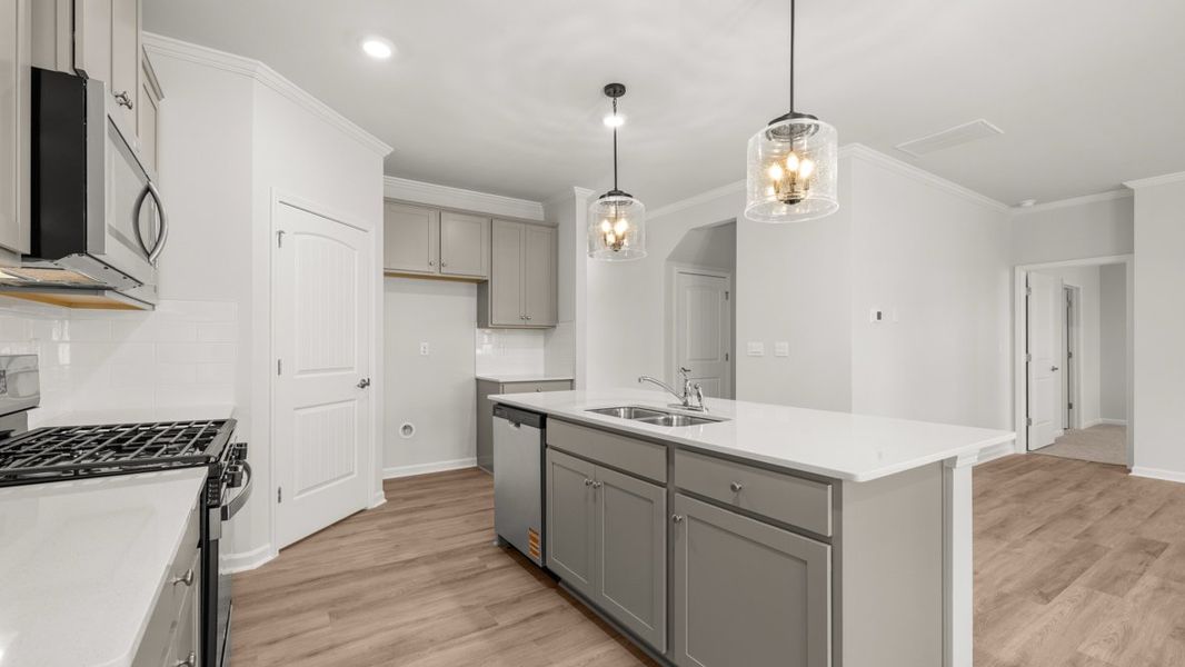 Representative furnished interior of a home built from the Elle by D.R. Horton in Fairway 17 at Mirror Lake, Villa Rica (Image 10). Representative furnished interior of a home built from the Elle by D.R. Horton in Fairway 17 at Mirror Lake, Villa Rica (Image 10).