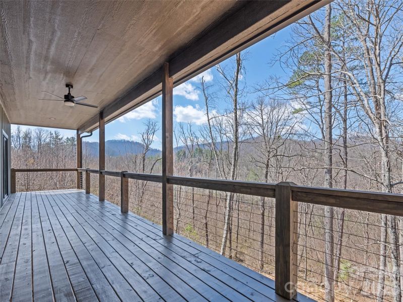 Exterior details and patio area of a home in , Clyde (Image 20).