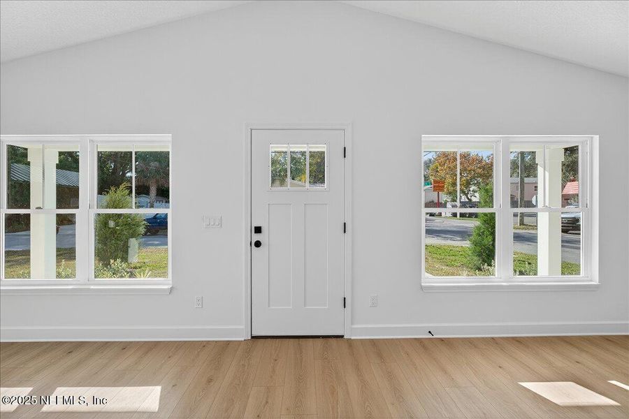 Spacious, unfurnished interior of a new home in , St. Augustine (Image 13).