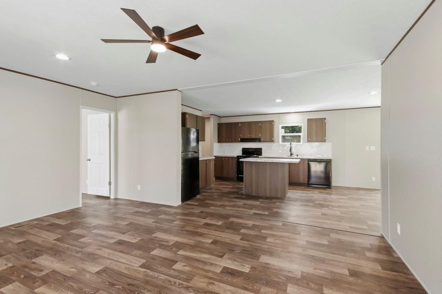 Spacious, unfurnished interior of a new home in , Cleveland (Image 21).