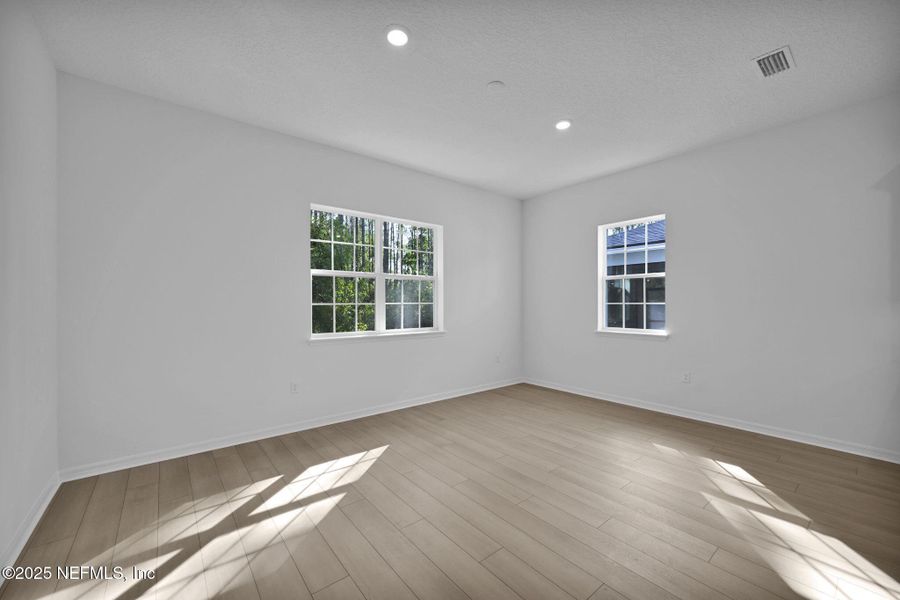 Spacious, unfurnished interior of a new home in Del Webb Nocatee, Ponte Vedra (Image 39).