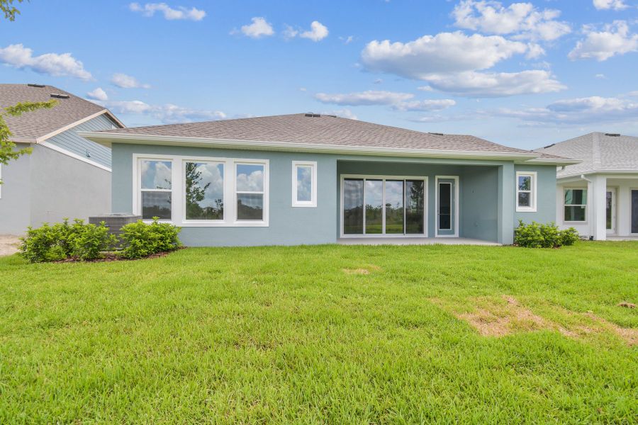 Representative exterior photo of a completed home built from the The Colston by David Weekley Homes in SeaFlower – Classic Homes, Bradenton, FL (Image 1). Representative exterior photo of a completed home built from the The Colston by David Weekley Homes in SeaFlower – Classic Homes, Bradenton, FL (Image 1).