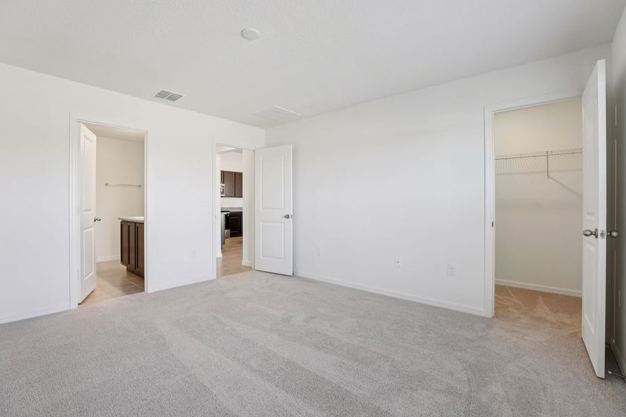 Spacious, unfurnished interior of a new home in Robins Run, Lake Wales (Image 11). Spacious, unfurnished interior of a new home in Robins Run, Lake Wales (Image 11).
