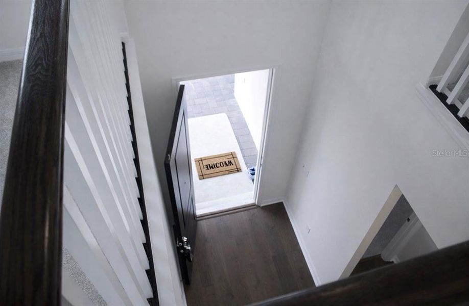 Spacious, unfurnished interior of a new home in , Clermont (Image 31).