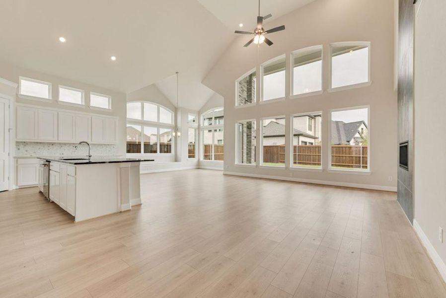 Spacious, unfurnished interior of a new home in Somercrest, Midlothian (Image 19).