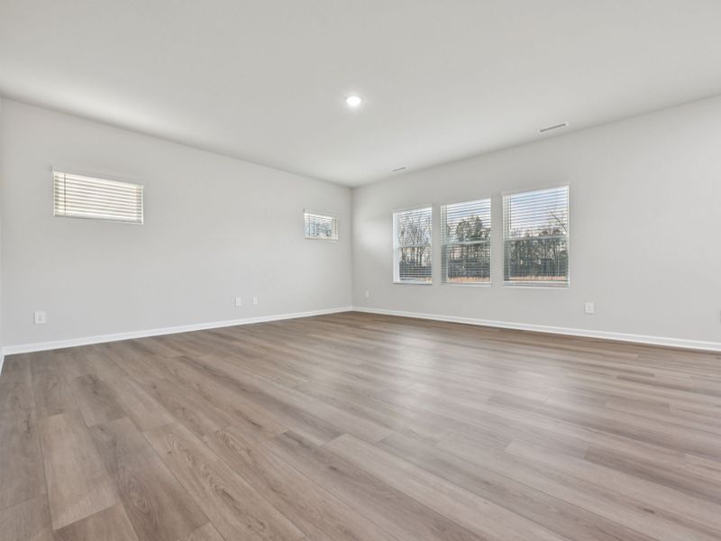 Spacious, unfurnished interior of a new home in Oak Manor - Signature Series, Garner (Image 9).