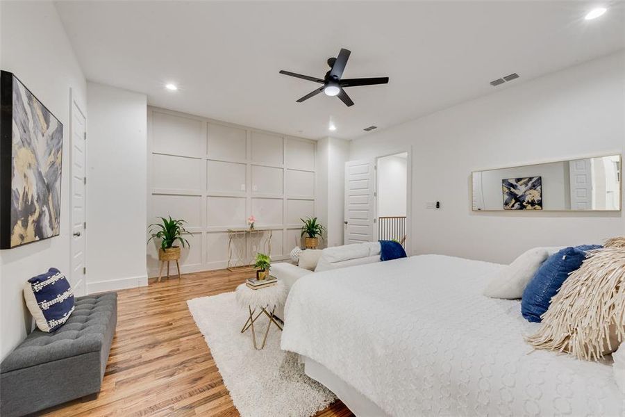 Furnished interior view inside a new home in , Dallas (Image 7).