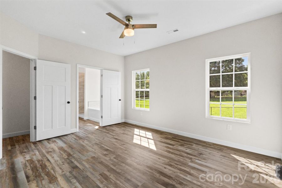 Spacious, unfurnished interior of a new home in , York (Image 16).