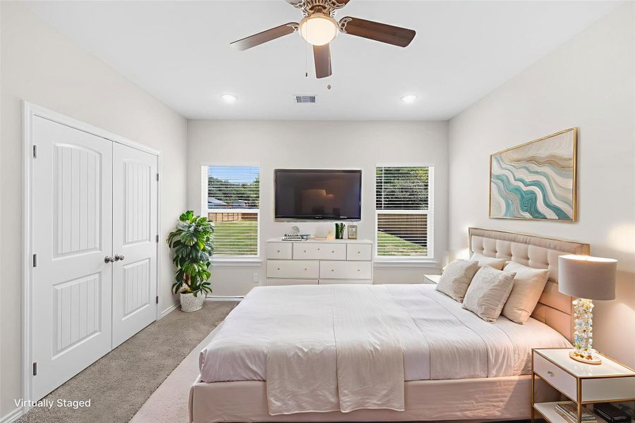 Furnished interior view inside a new home in , Columbus (Image 9).