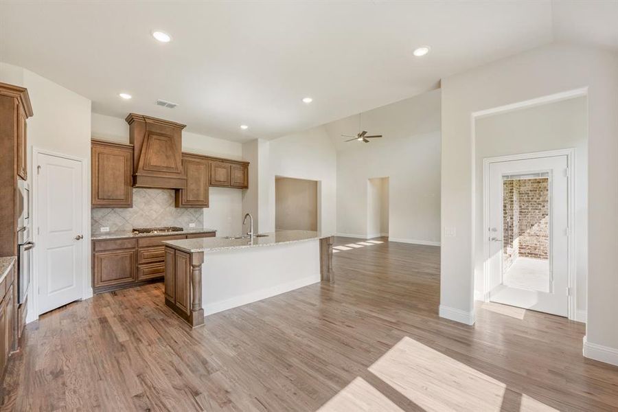 Furnished interior view inside a new home in Somerset Classic 70s & 80s, Mansfield (Image 8). Furnished interior view inside a new home in Somerset Classic 70s & 80s, Mansfield (Image 8).