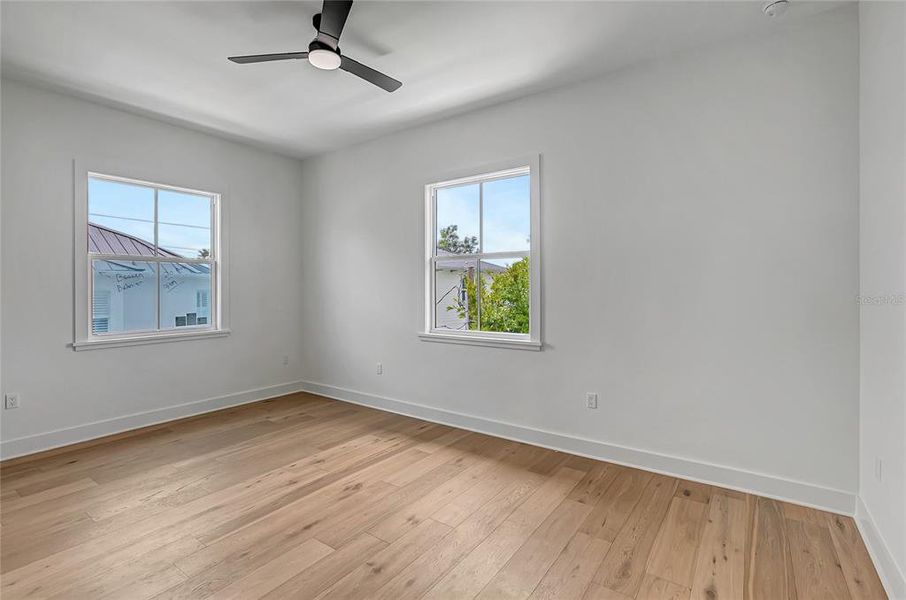 Spacious, unfurnished interior of a new home in , Tampa (Image 73).