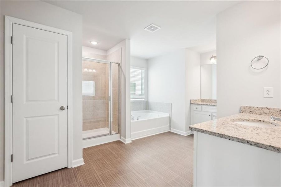Furnished interior view inside a new home in Fairview Lake, Conyers (Image 12). Furnished interior view inside a new home in Fairview Lake, Conyers (Image 12).