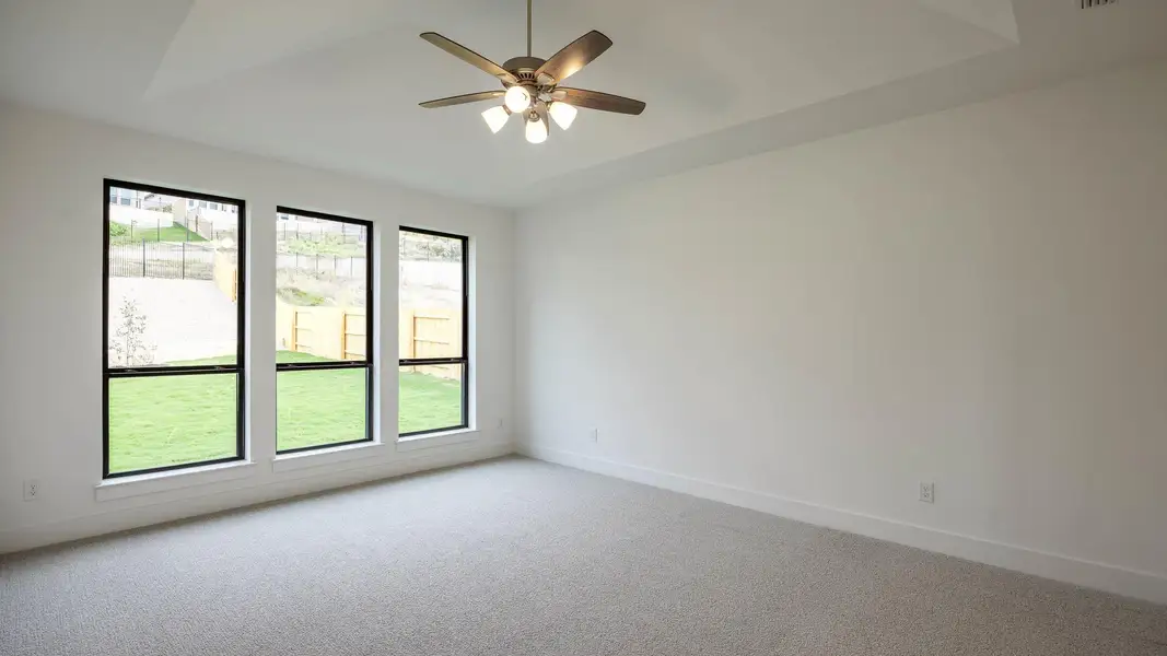 Spacious, unfurnished interior of a new home in Palmera Ridge 60', Leander (Image 10). Spacious, unfurnished interior of a new home in Palmera Ridge 60', Leander (Image 10).