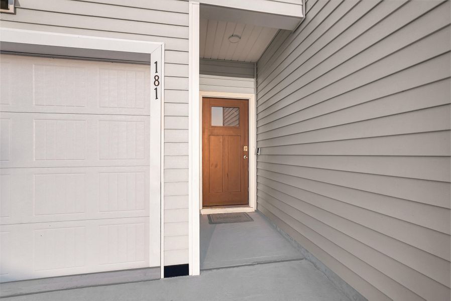 Exterior details and patio area of a home in , Ridgeland (Image 3). Exterior details and patio area of a home in , Ridgeland (Image 3).