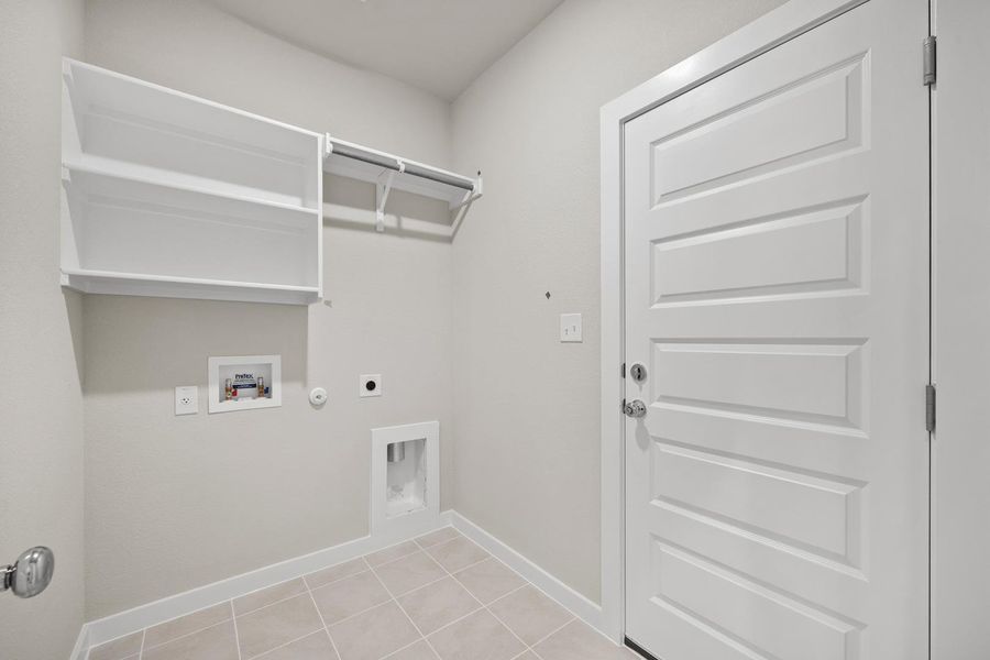 Spacious, unfurnished interior of a new home in Prairie Winds, Hutto (Image 15). Spacious, unfurnished interior of a new home in Prairie Winds, Hutto (Image 15).