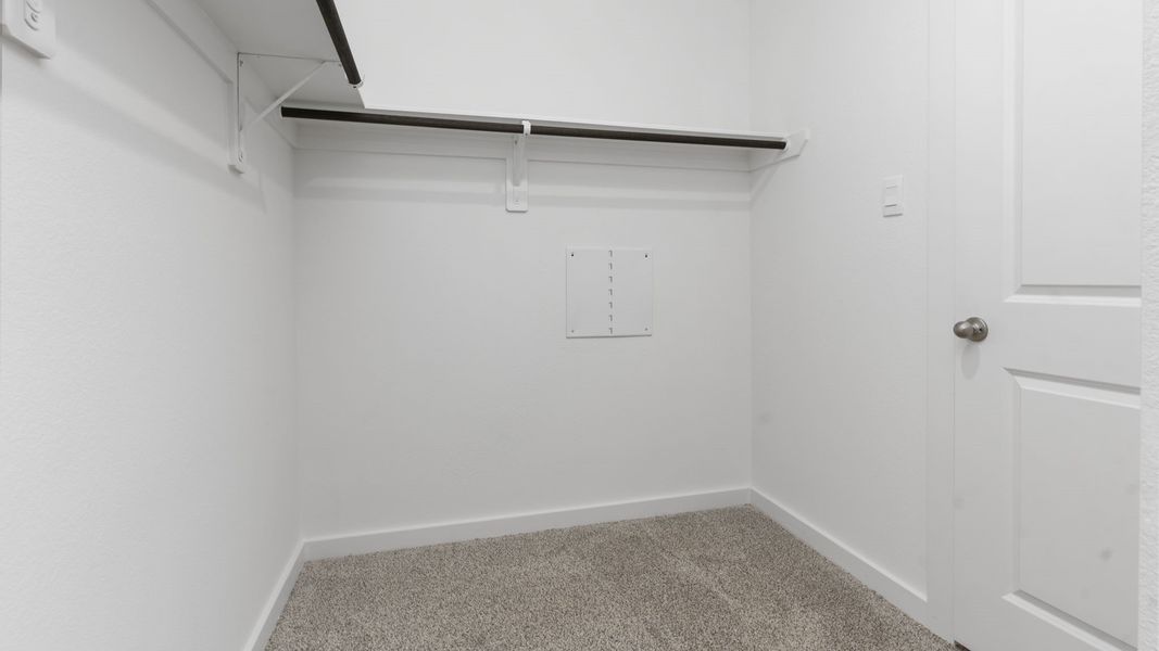 Spacious, unfurnished interior of a new home in Sorrento, Richmond (Image 19).