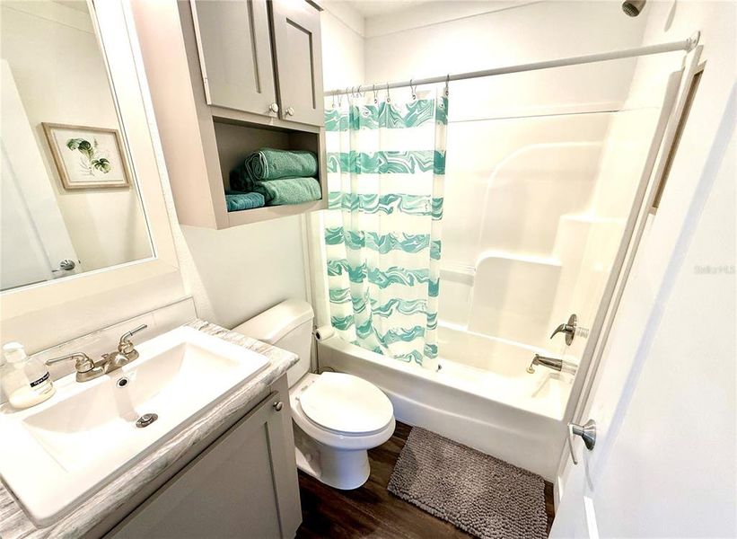 Furnished interior view inside a new home in , Sarasota (Image 43).