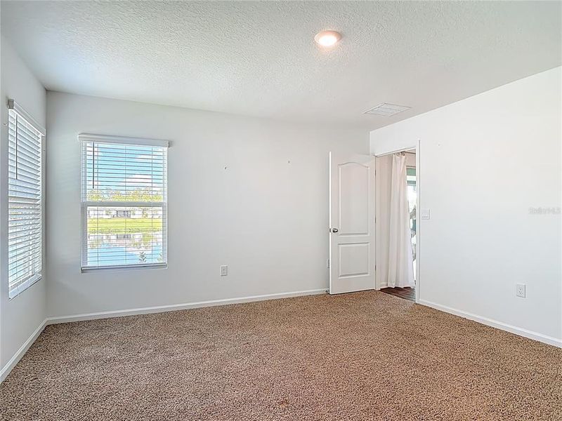 Spacious, unfurnished interior of a new home in , Bunnell (Image 27).