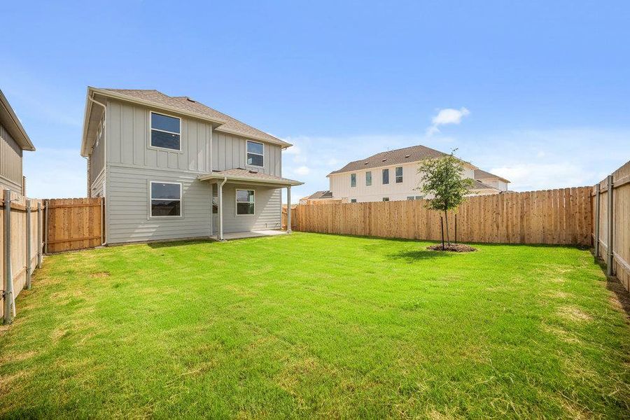 Photos of similar home. Actual home under construction.