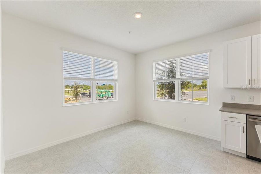 Spacious, unfurnished interior of a new home in The Residences at Emerson Park, Apopka (Image 7).