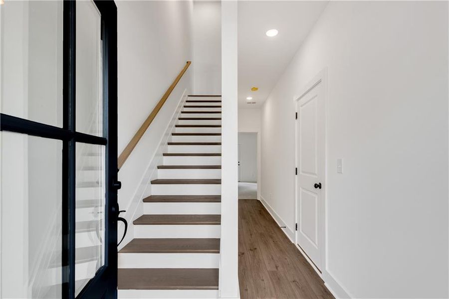 Spacious, unfurnished interior of a new home in , Suwanee (Image 26).
