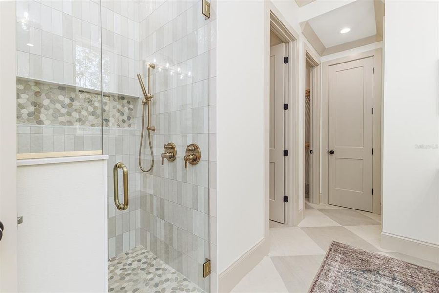 Furnished interior view inside a new home in , Lakeland (Image 75).