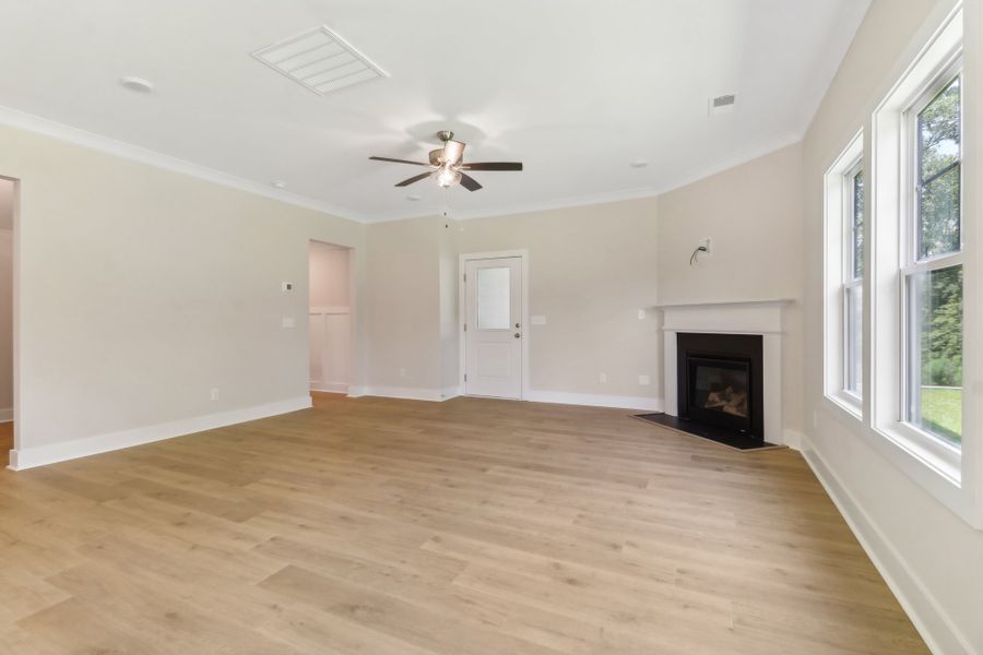 Representative unfurnished interior of a home built from the Connor II by Great Southern Homes in Edwards Ridge, Central (Image 12).