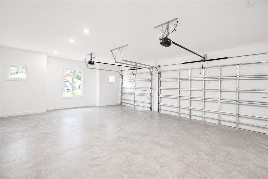 Spacious, unfurnished interior of a new home in , Palm Coast (Image 42).