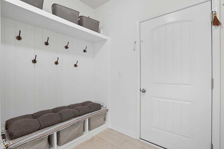 17-web-or-mls-94 Bonnie Girl Ct-89