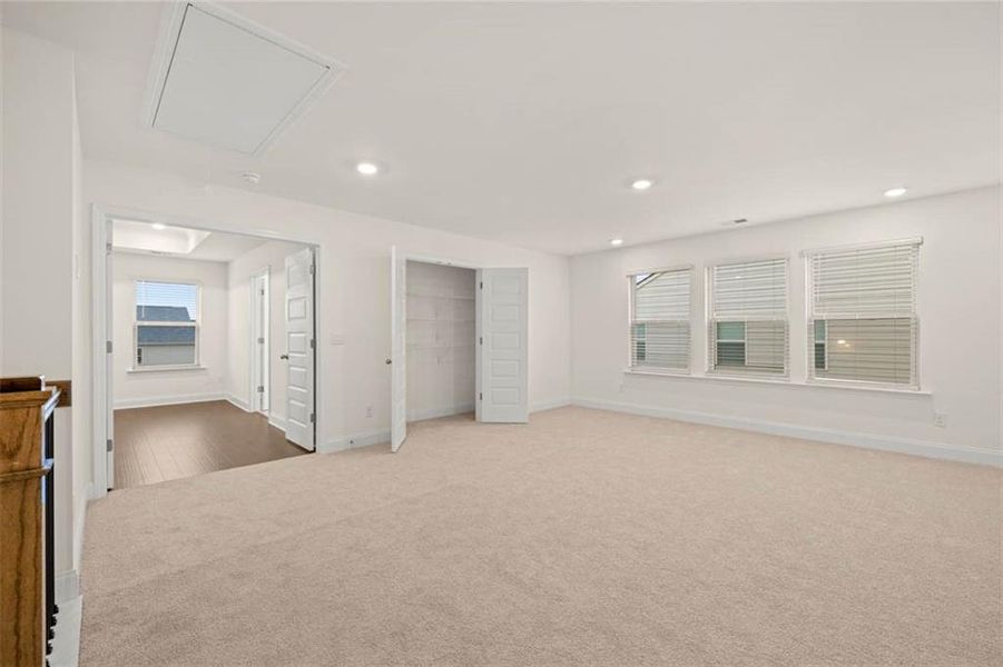 Spacious, unfurnished interior of a new home in Wildwood, Covington (Image 25).