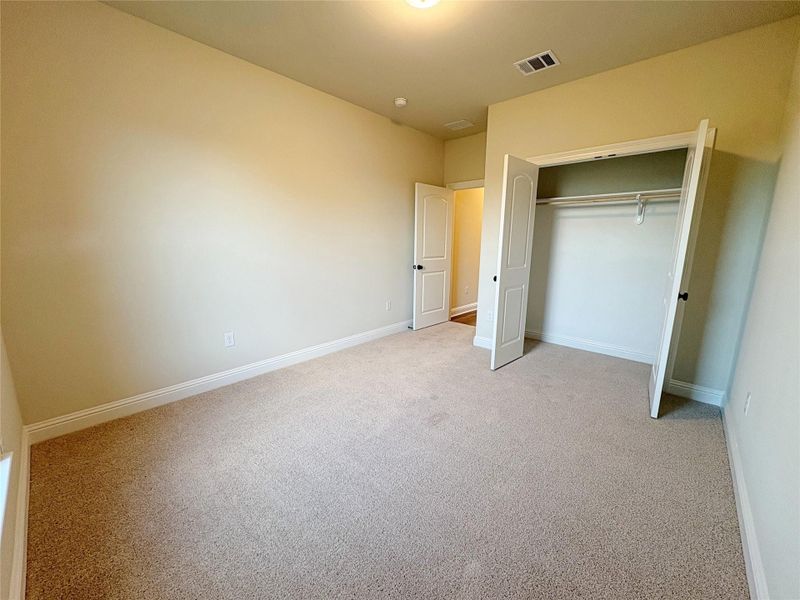 Spacious, unfurnished interior of a new home in Cardinal Estates, Bridge City (Image 21).