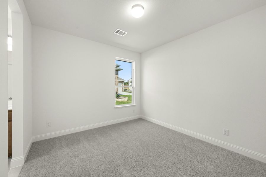 Spacious, unfurnished interior of a new home in Kentsdale Farms, DeSoto (Image 22). Spacious, unfurnished interior of a new home in Kentsdale Farms, DeSoto (Image 22).