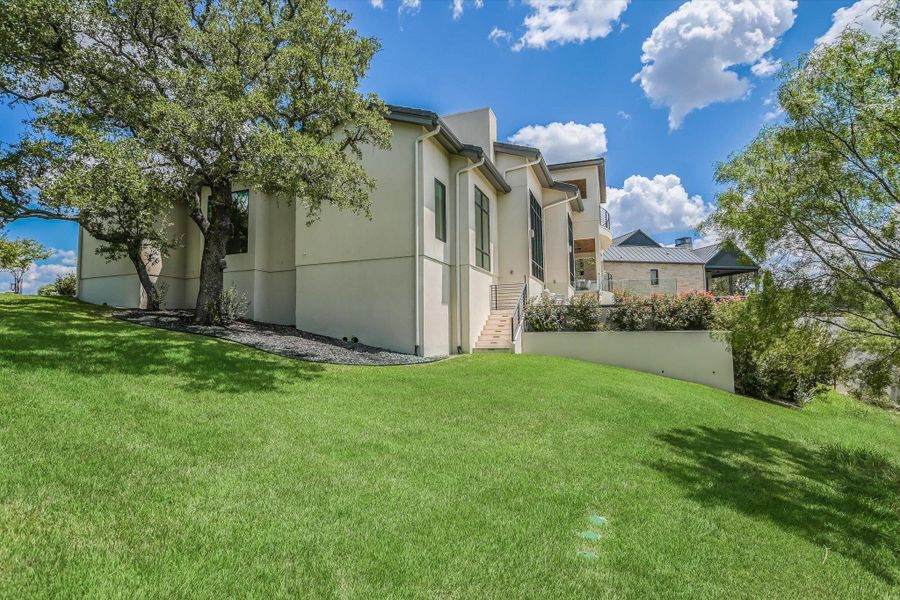Exterior details and patio area of a home in , Horseshoe Bay (Image 26).