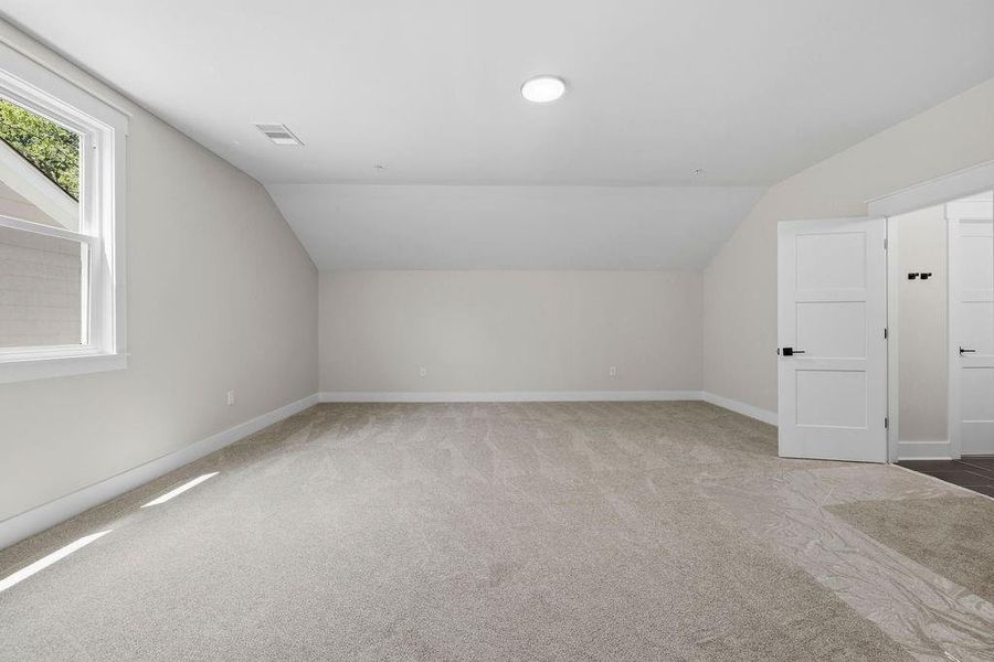 Spacious, unfurnished interior of a new home in , Marietta (Image 20).