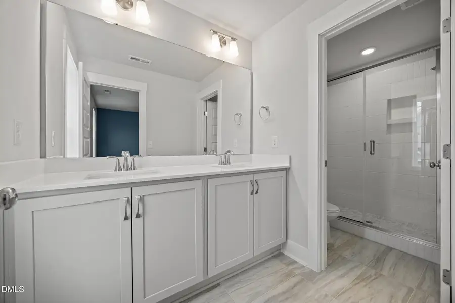 Main Bath - Sconset Walk Interior