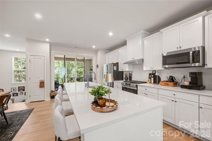 Clean Modern Style Clean Modern Style