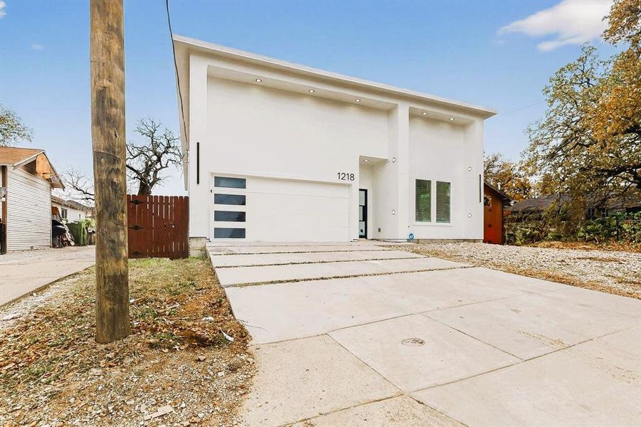 Exterior details and patio area of a home in , Dallas (Image 2). Exterior details and patio area of a home in , Dallas (Image 2).
