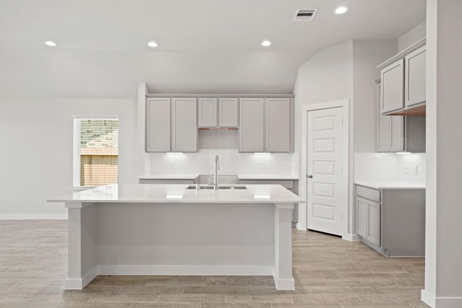 Furnished interior view inside a new home in Briarwood Crossing, Rosenberg (Image 7). Furnished interior view inside a new home in Briarwood Crossing, Rosenberg (Image 7).