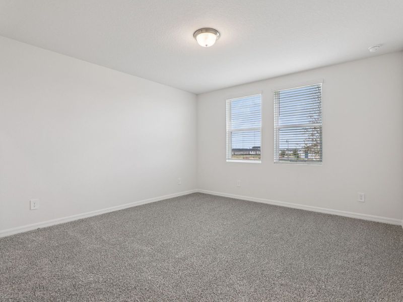 Spacious, unfurnished interior of a new home in Hamilton Bluff - Classic Series, Haines City (Image 10).
