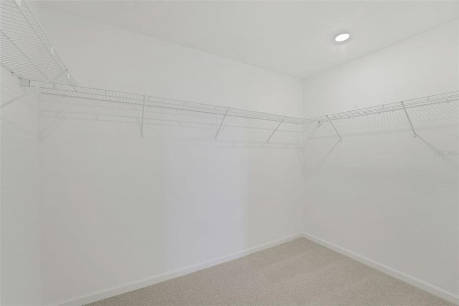 Spacious, unfurnished interior of a new home in Willowbrook North, Winter Haven (Image 38).