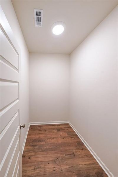 Spacious, unfurnished interior of a new home in , Dawsonville (Image 11).