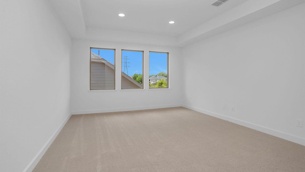 Spacious, unfurnished interior of a new home in Katy Court 70', Katy (Image 7). Spacious, unfurnished interior of a new home in Katy Court 70', Katy (Image 7).
