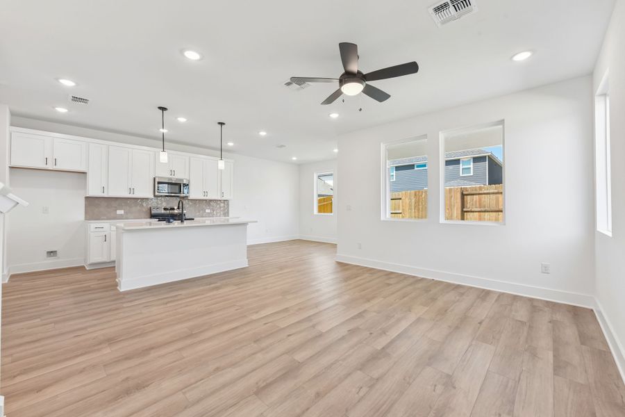 Spacious, unfurnished interior of a new home in Freedom at Anthem, Kyle (Image 10). Spacious, unfurnished interior of a new home in Freedom at Anthem, Kyle (Image 10).