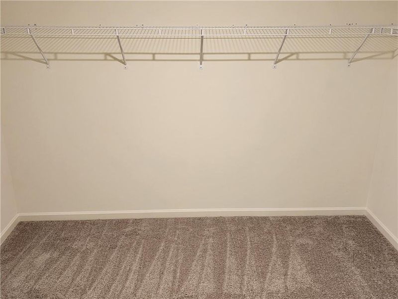 Image 19 of a home in Casteel.